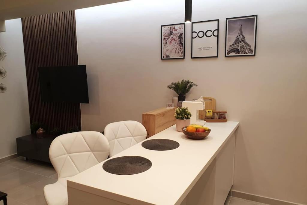 Pleasantstay City Appartement Salonic Exterior foto